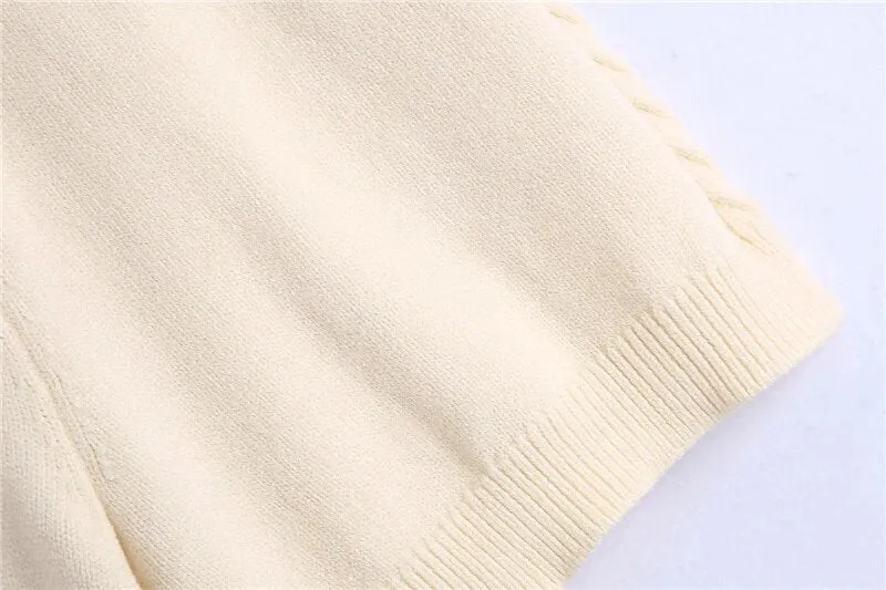 RIBBED TRIMS CABLE-KNIT SHORTS